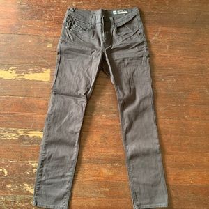 Empyre Skeletor Skinny Gray